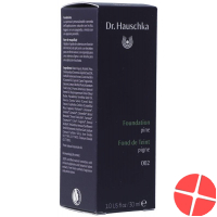 Dr. Hauschka Foundation 002 Pine Tube 30ml Dr. Hauschka Foundation 002 Pine Tube 30ml